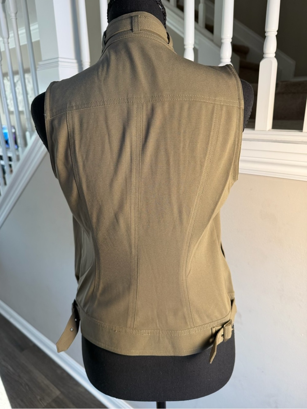 Cache Vest - Picture 6 of 9